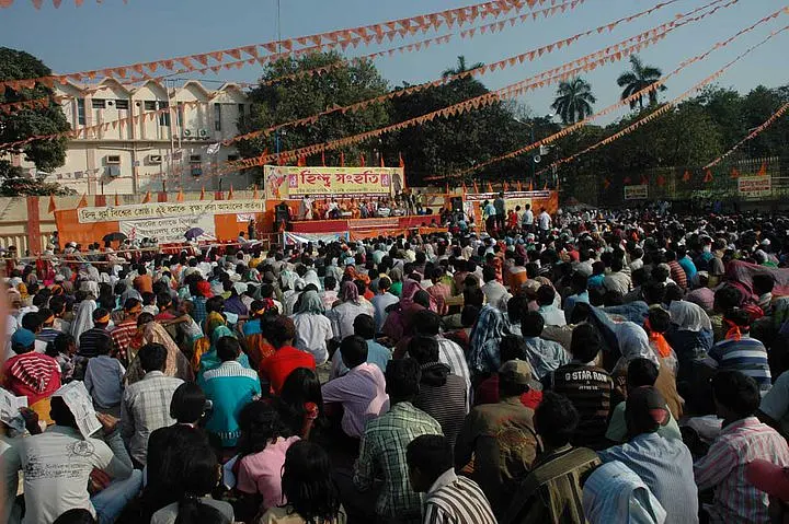 Bengal’s Budding Hindu Assertiveness Rattles Mamata Banerjee