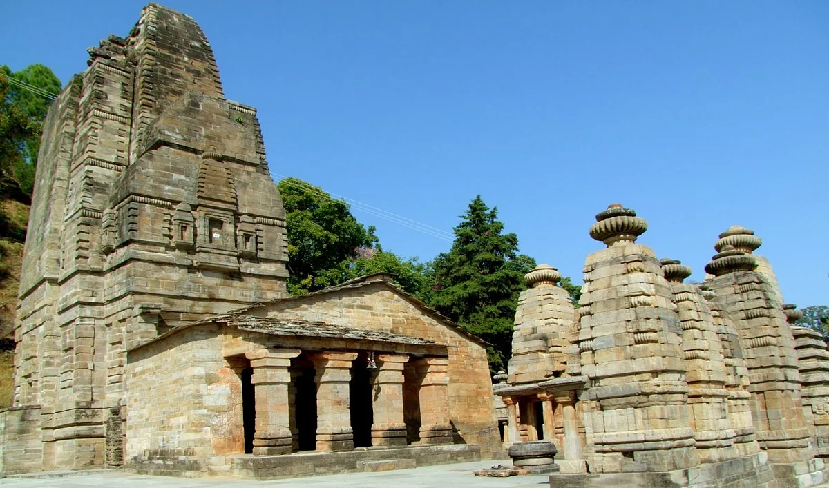 Sun Temple Katarmal (Deeptangan Pant)