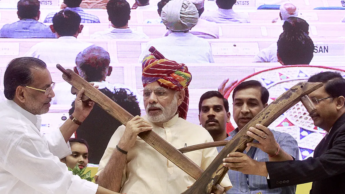 Fasal Bima Yojana Is Not Working; Modi Should Reform It Before Farmers’ Anger Boils Over