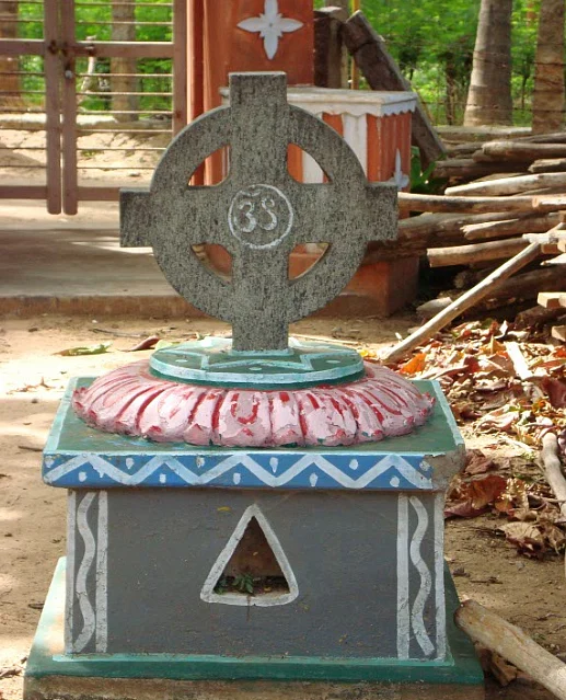 Aum crucified in the Cross: Shantivanam