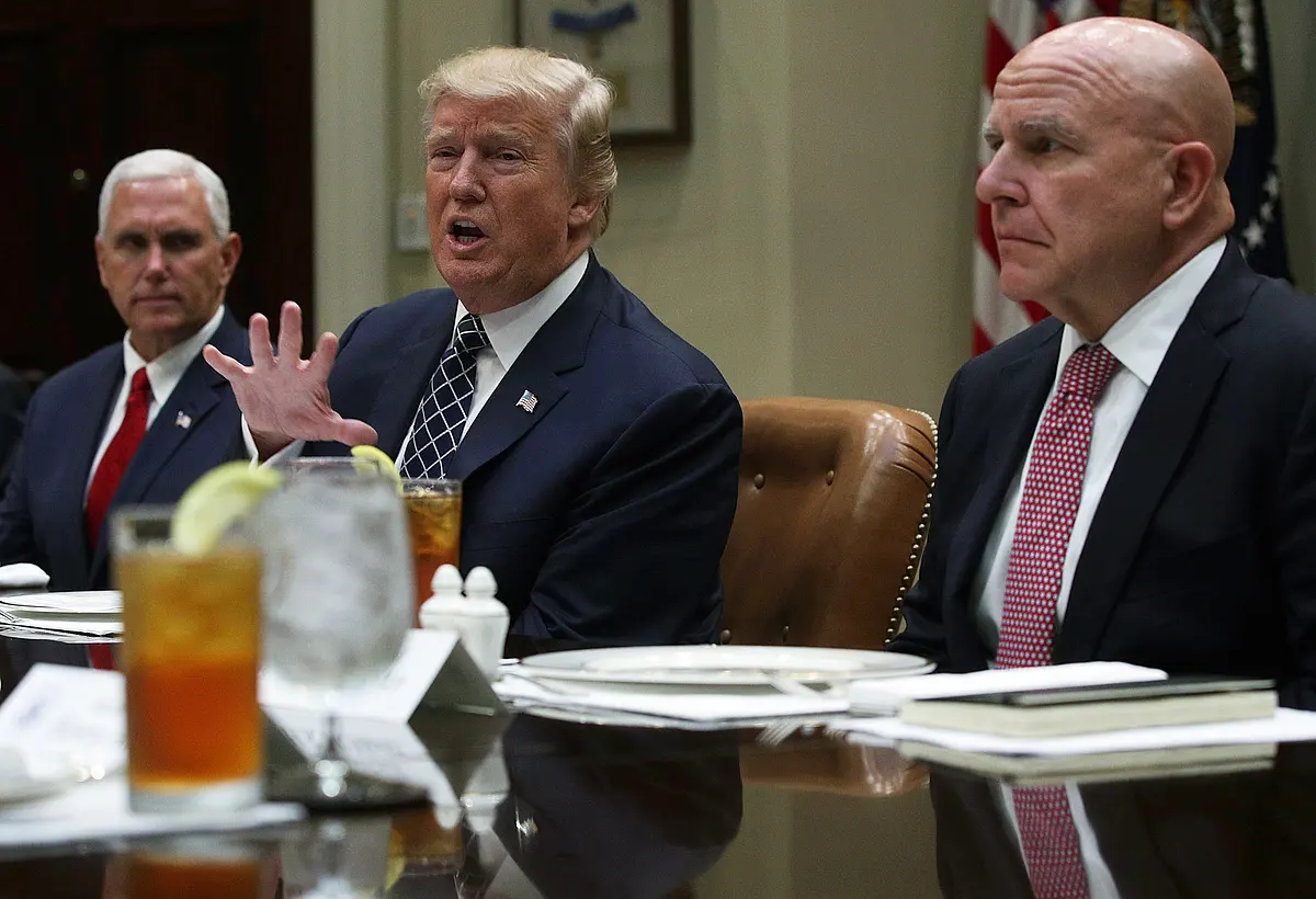 Fearing Chinese Surveillance, Trump Administration May Nationalise USA’s Next-Gen 5G Mobile Network