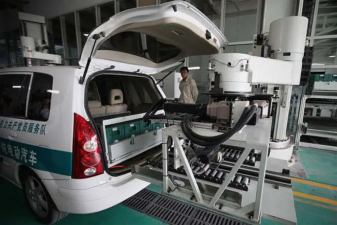China Races Ahead In The Lithium Ion Battery Race Even Before India Could Register For It