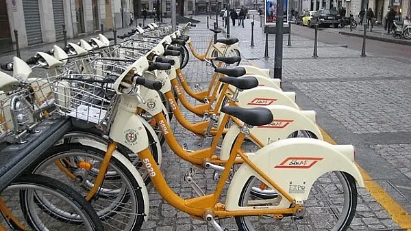 Rent A Bike, Catch A Train: Two-Wheelers As Last-Mile Connectivity To Mass Transit