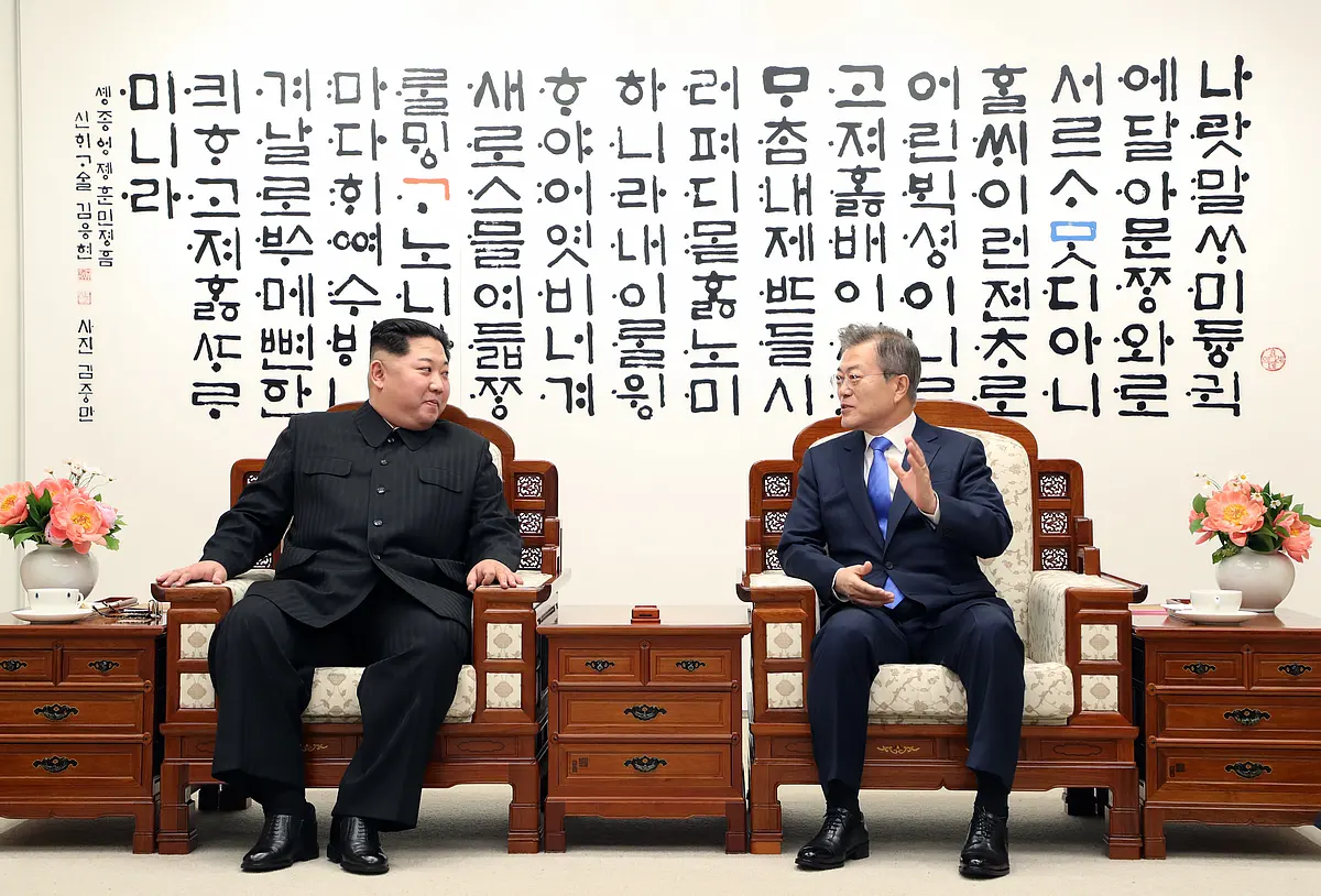 North And South Korea Agree To Pursue Peace And Denuclearisation In Historic Meet