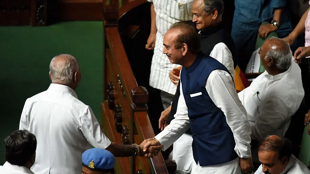 Lingayats Are Disgruntled And See The ‘Hand’ Of Congress Behind All Of It
