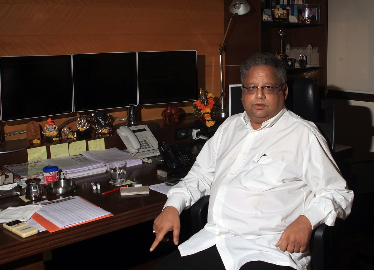 झुनझुनवाला 62 में निधन