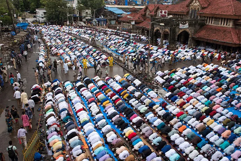 Ayodhya: Namaz On Saryu Bank Cancelled After Protests By Seers