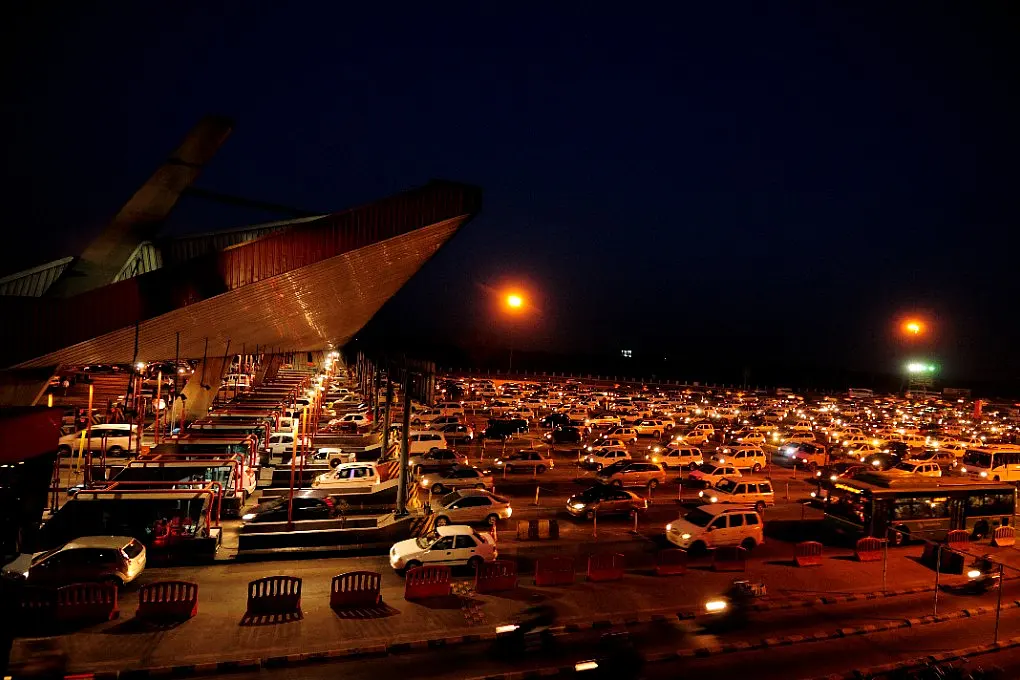 Already Exempt From Paying, Judges Find It Embarassing To Wait At Toll Plaza; Madras HC Directs NHAI To Set Up VIP Lanes