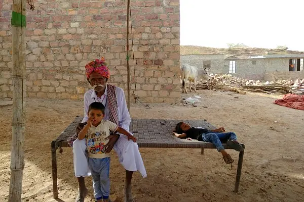 “The Indian Dream” For Pakistani Hindu Refugees