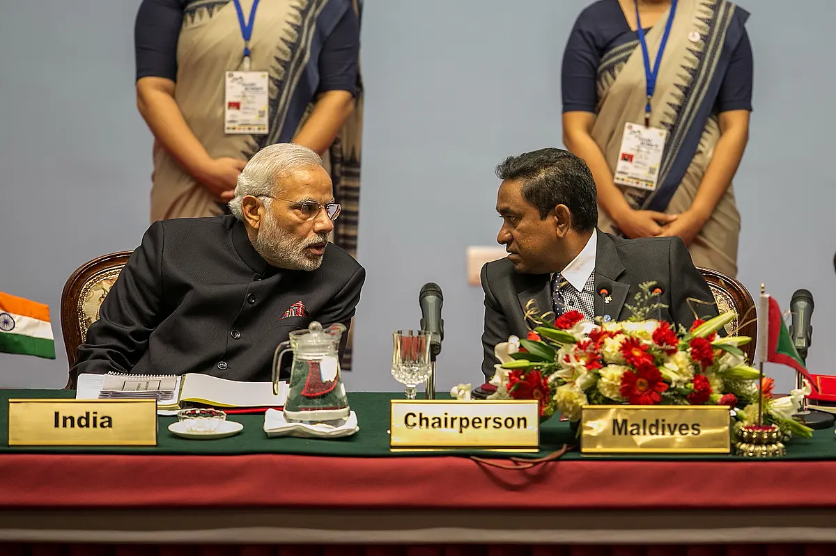 Morning: India’s Gambit Pays Off As Maldivians Oust Pro-China President From Power; Hyderabad Metro To Open Newly Built 16 Km Stretch Today; And More