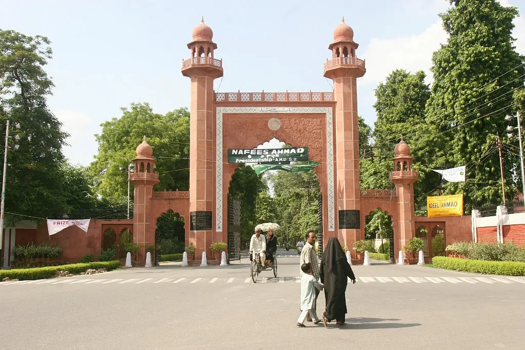 Morning Brief: AMU Asked To Explain Why It Revoked Suspension Of Students Booked For Sedition; India, Japan Sign $75 Billion Currency Swap Deal; And More