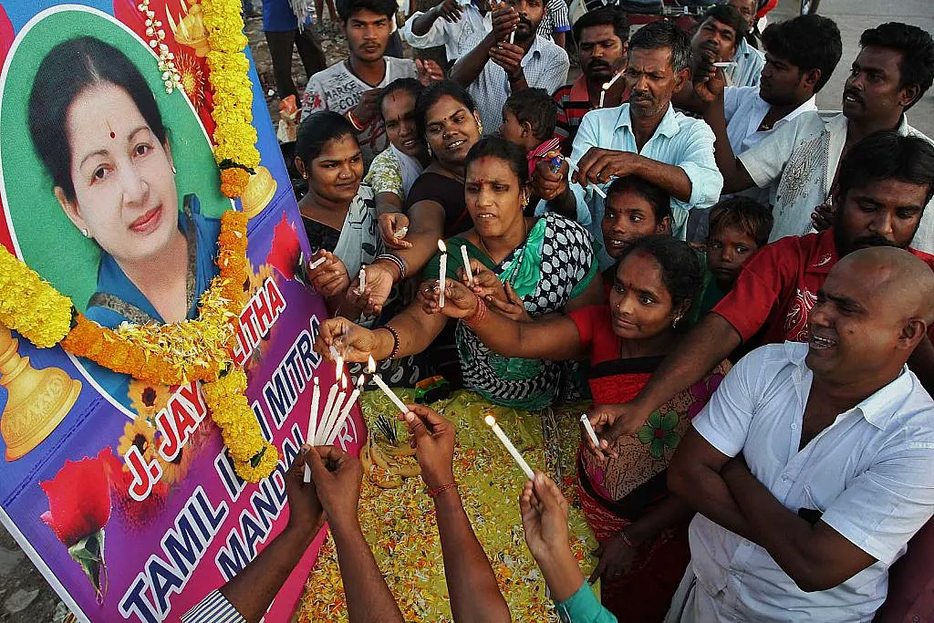 ‘Kneel And Apologise Before Amma Memorial’: AIADMK Sets Terms For Disqualified MLAs Return To Party