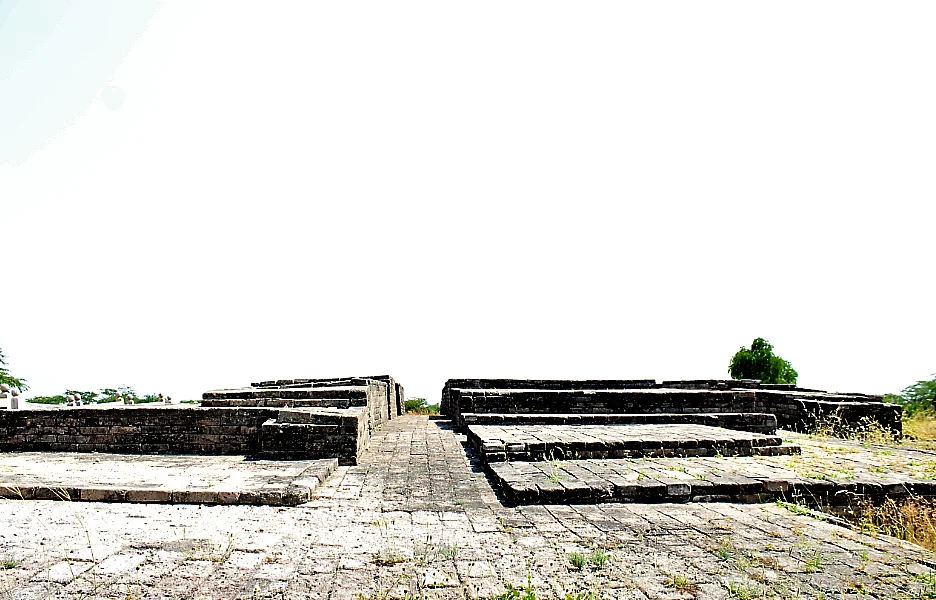 The Lothal warehouse
