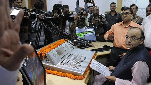 No ‘Interim’ Measures: Arun Jaitley Hints At Full Budget On 1 February, Farm Sector In Focus