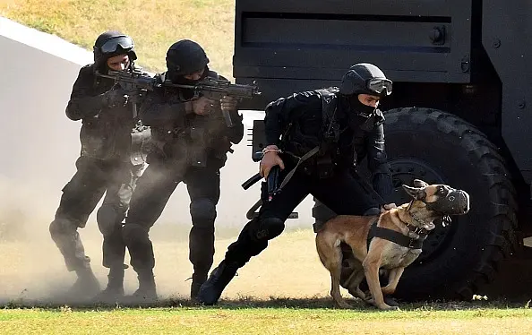 ISIS Terrorist Yusuf Khan Arrested With Two IED Bombs, Pistol In Delhi; Elite NSG Commandos Deployed In The Area
