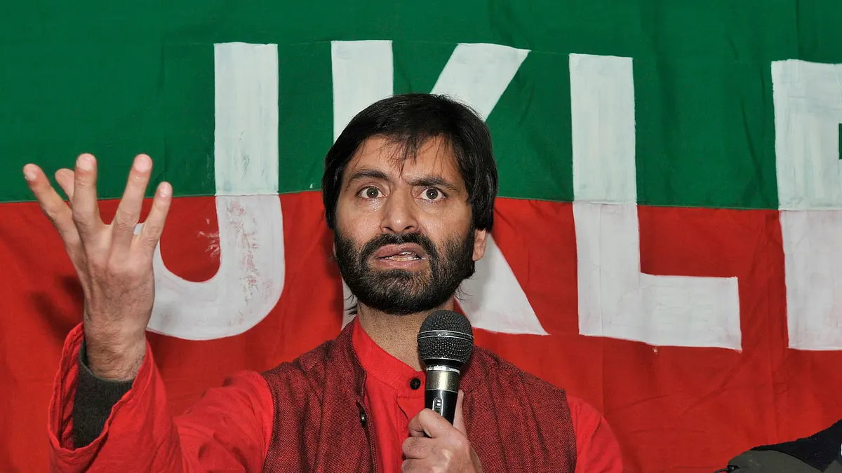 Lok Sabha 2019: Polling In Kashmir Hit As Separatists Call Strike Against NIA’s Custodial Remand Of Yasin Malik