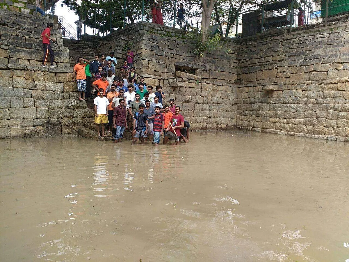 The Kalyani Cleanup Drive: Hundreds Of Temple Ponds In Karnataka Rejuvenated As A Youth Group Gets Its Hands Dirty Cleaning Them