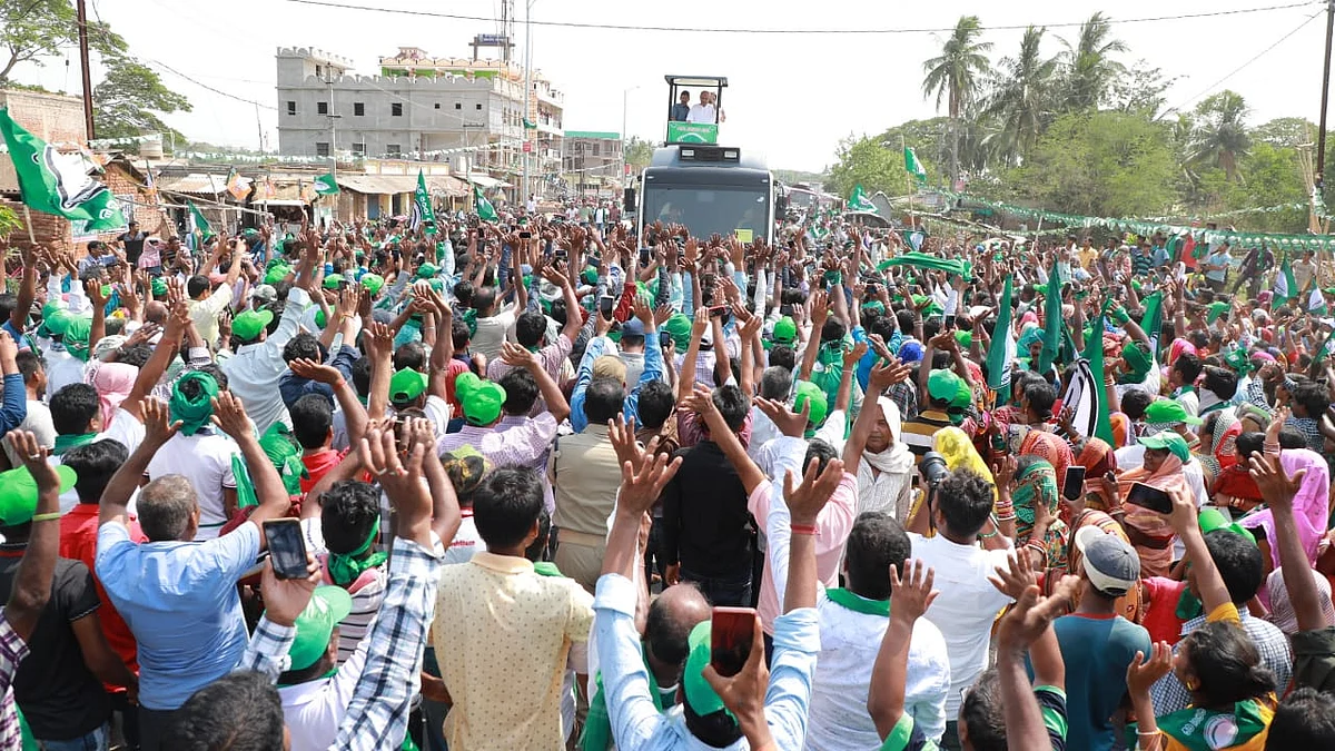Naveen Patnaik rally in Kendrapara. 