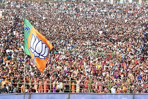 What Left-Leaning Elite Approve Of Is Patriotism, Otherwise It’s ‘Populist Nationalism’
