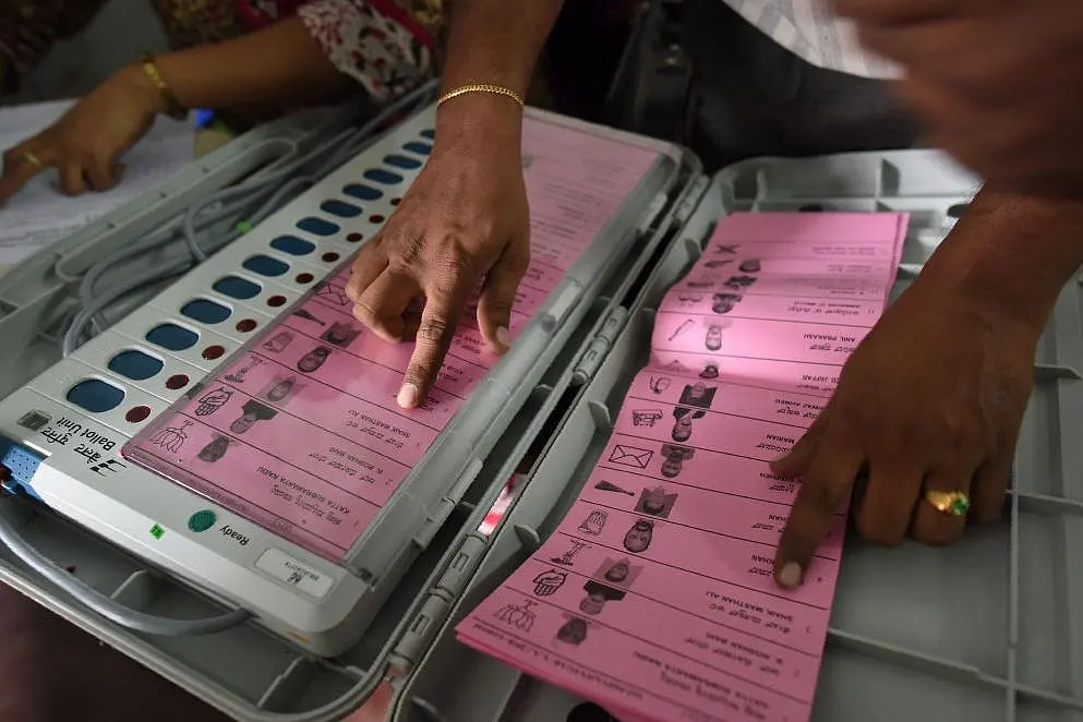 Bengal: CISF Personnel Were Attacked By Weapon Wielding Mob Of 300-350 People, During Cooch Behar Voting