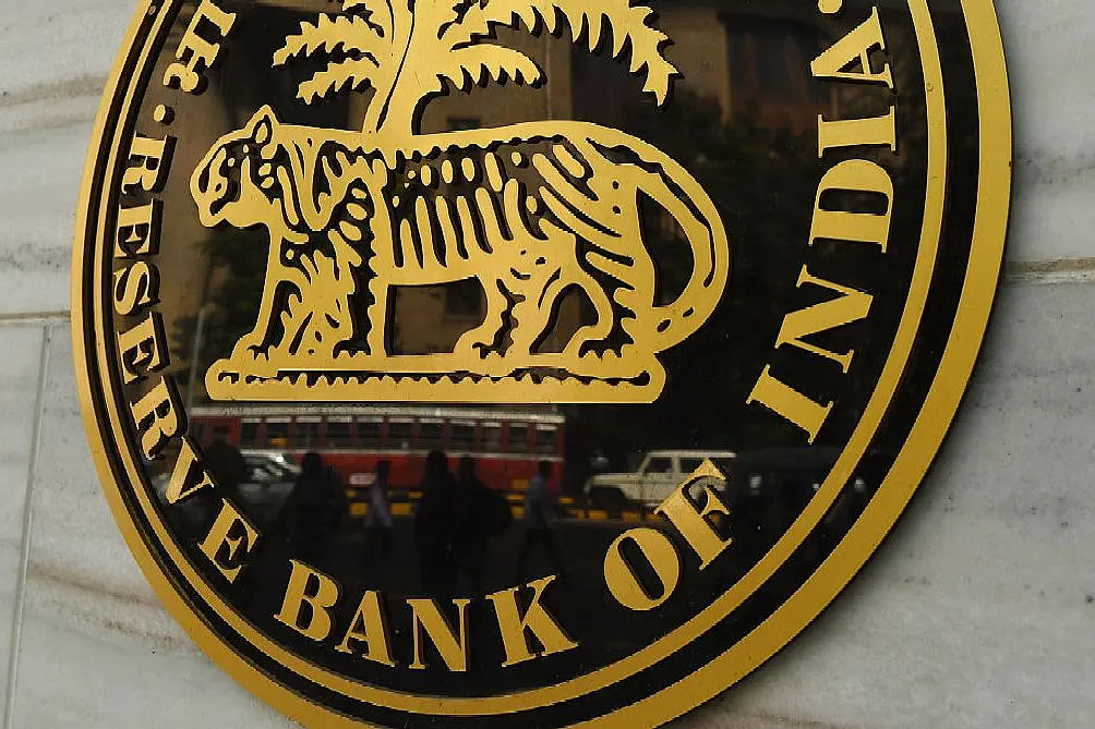 Interest Rates May Be About To Crash; So Load Up On FDs And Shift Asset Mix Towards Equity