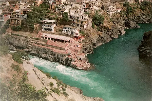 Uttarakhand: Liquor Bottling Plant At Devprayag, Where Alaknanda And Bhagirathi Meet To Form Ganga, Enrages Locals
