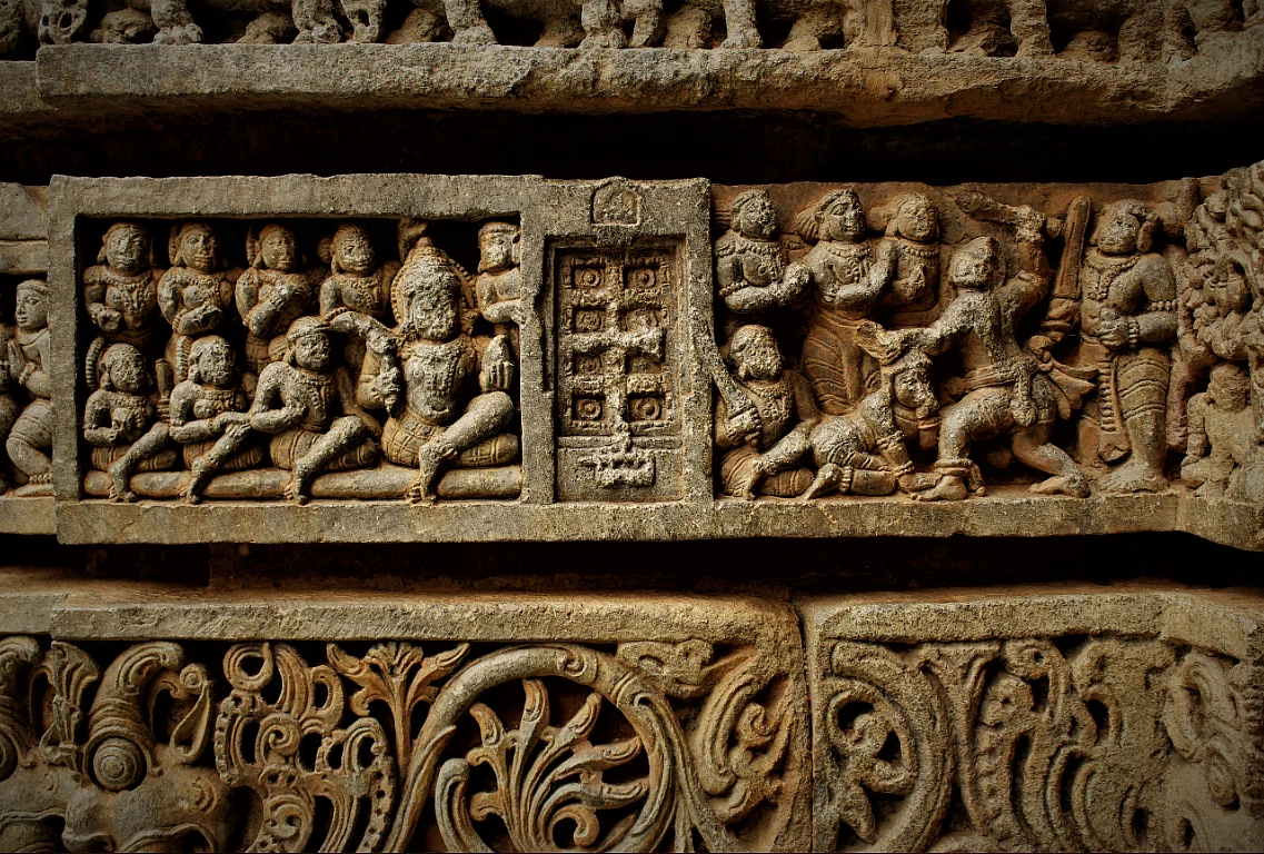 Kamsa killed by Shri Krishna. Imprisoned Ugrasena and others watch with relief.