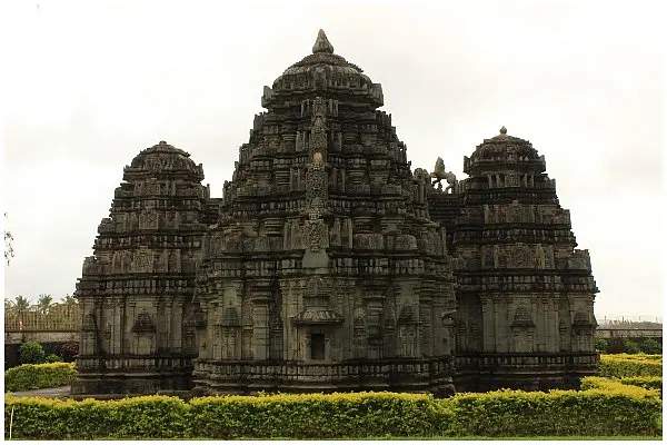 What To Do When A Living Temple Isn’t Grand And A Grand Temple Isn’t Living Any More?