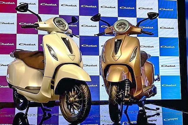Good Old Bajaj Chetak Makes An ‘Electric Comeback’, Here’s All We Know About The Newly Launched EV