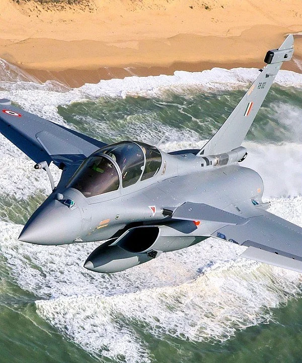 In Pictures First Look At India S Second Rafale Fighter Jet As It Soars Through The French Sky