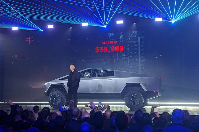 After Launching Tesla Roadster Into Space Elon Musk S Spacex Likely To Send Cybertruck To Mars