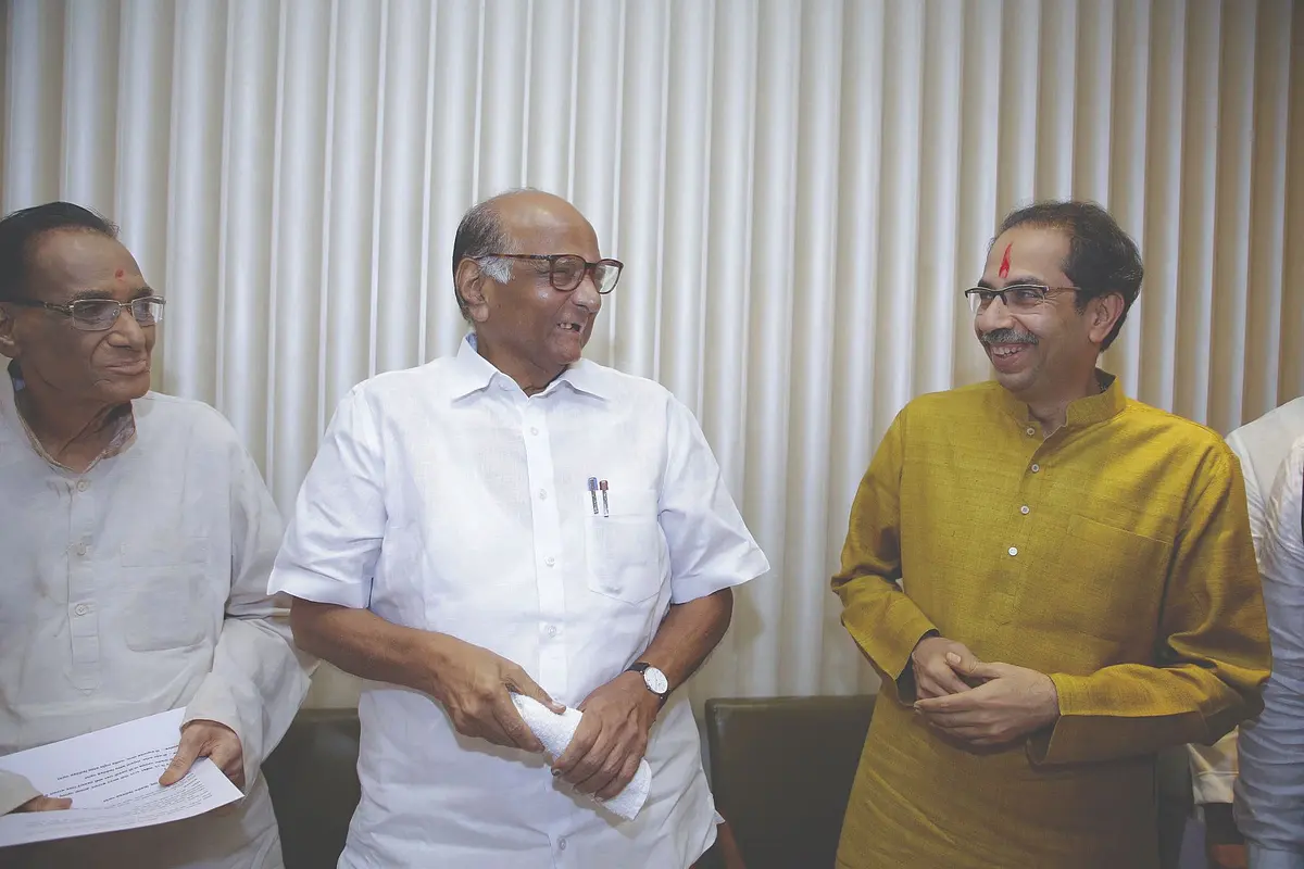 How Travellers Without Luggage In Bandra May Have Pushed Uddhav Thackeray’s Tenure As CM Into The Twilight Zone