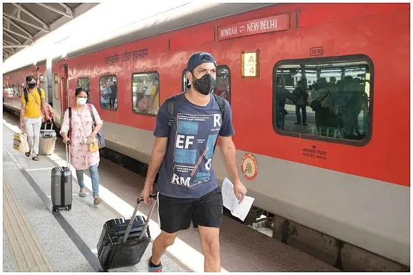 Indian Railways To Introduce Waiting List Tickets For AC Specials From 22 May; More Trains May Be Deployed Soon