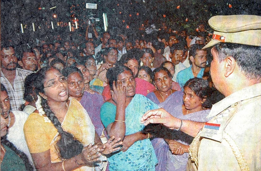 2007: Hindu women appealing to the Christian police official for allowing Goddess procession. 