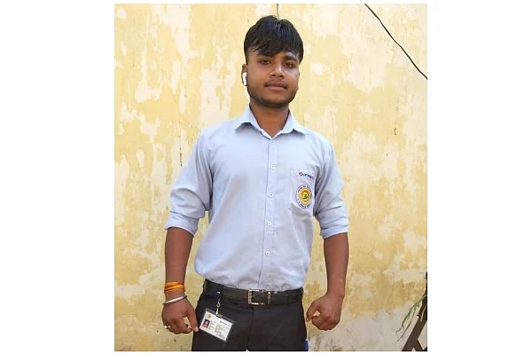 The deceased, Vivek Kumar Jaatav.