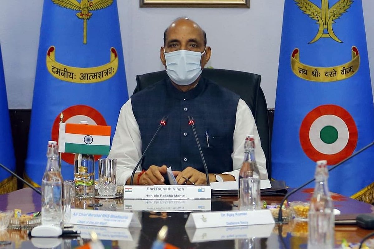 Defence Minister Rajnath Singh Grants Emergency Financial Powers To Armed Forces To Fight Covid-19 Surge - Vimarsana News