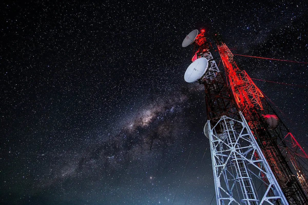 Race For Internet From Space: Greenlight For Amazon’s 'Project Kuiper' Pits It Against SpaceX, OneWeb