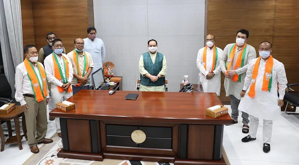 Manipur: Five Congress MLAs Including Ex-CM Ibobi Singh's Nephew Join BJP After Resigning Last Week
