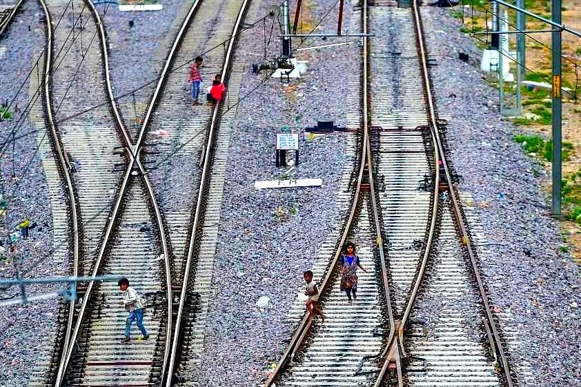 Trespassing And Untoward Incidents On Rail Premises Claim About 10,000 Lives A Year, Says Railways