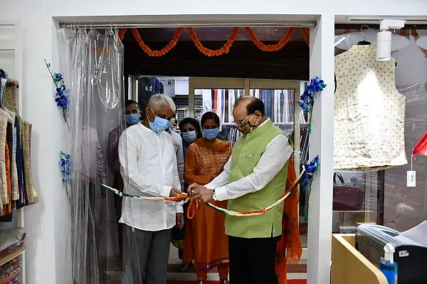 KVIC Opens Khadi Outlet In SPG Complex To Accelerate 'Swadeshi' Push