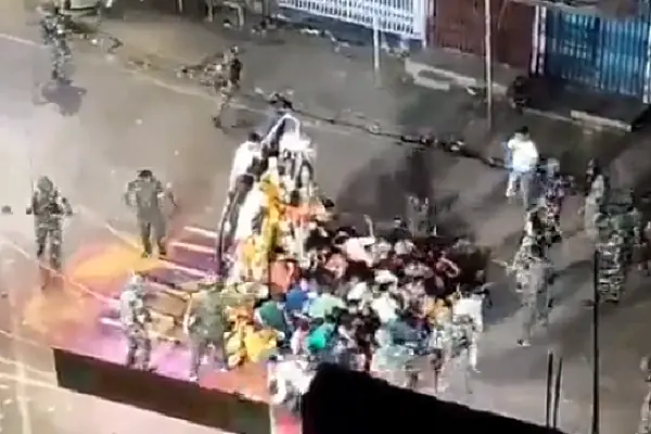 Munger: Devotee Dies In Firing Amid Violence In Durga Immersion Procession After Cops Assault Idol Carriers