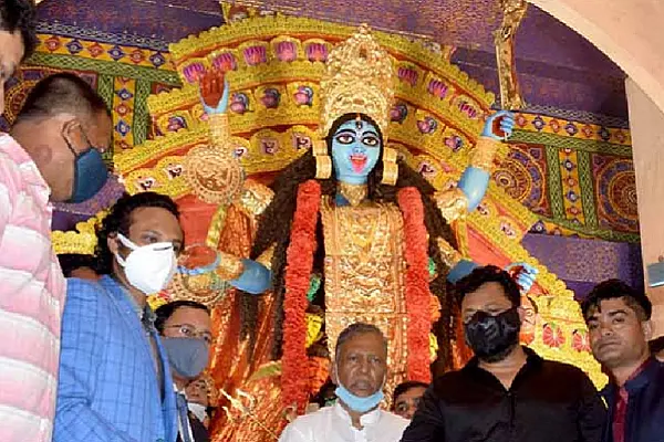 Facing Death Threats, Bangladesh Cricketer Shakib Al Hasan Seeks Forgiveness For Inaugurating Kali Puja Program In Kolkata