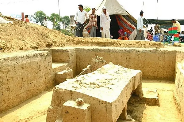 The Sinauli Chariots — An Analysis