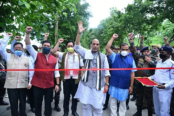 Rajnath Singh Inaugurates 12 Strategic Roads Built By BRO In Arunachal Pradesh, Ladakh And J&K