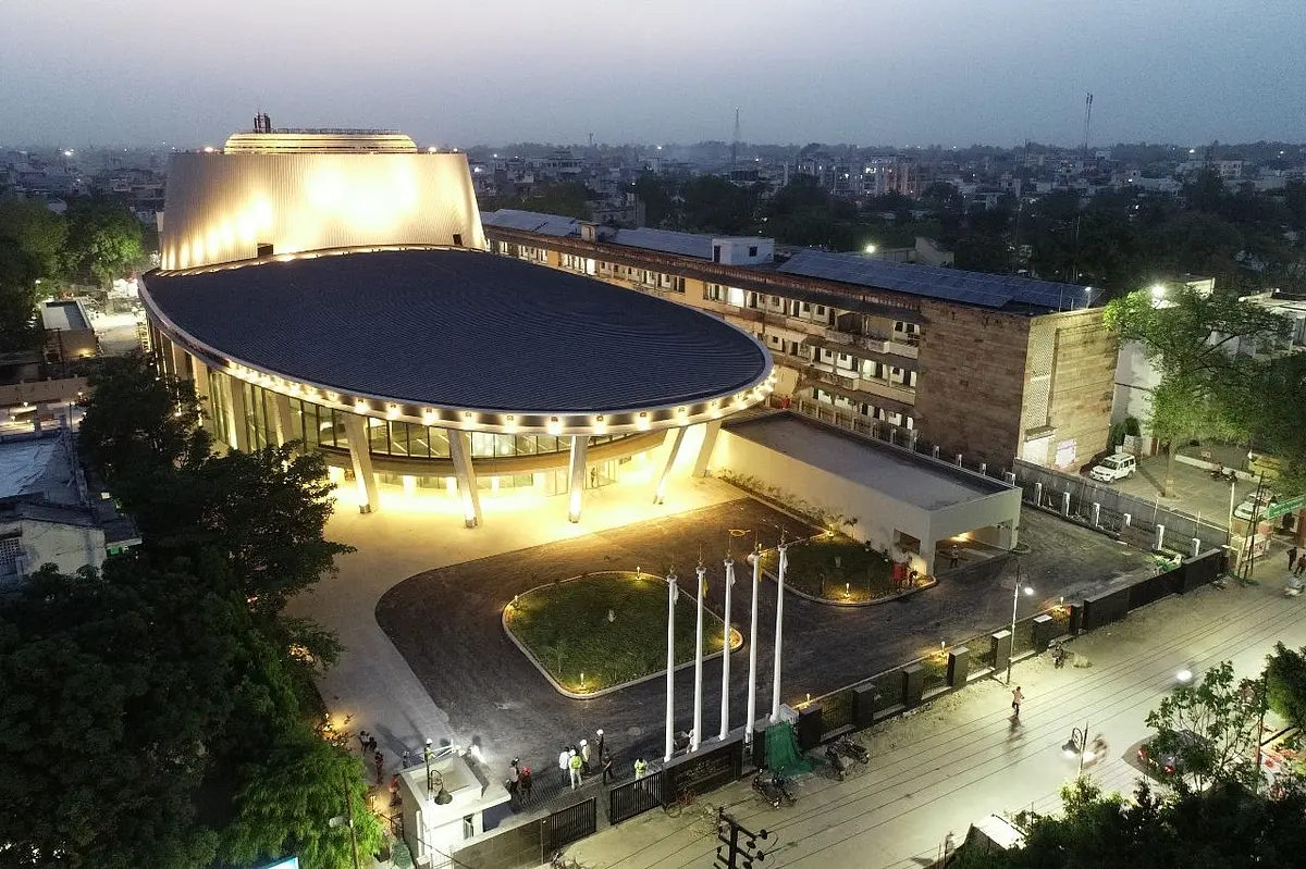 PM Modi Inaugurates International Cooperation And Convention Centre 'Rudraksh' In Varanasi