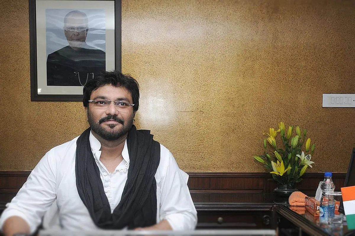 Babul Supriyo Announces He’s Quitting Politics, Says Decision Prompted By His Ouster From Union Cabinet