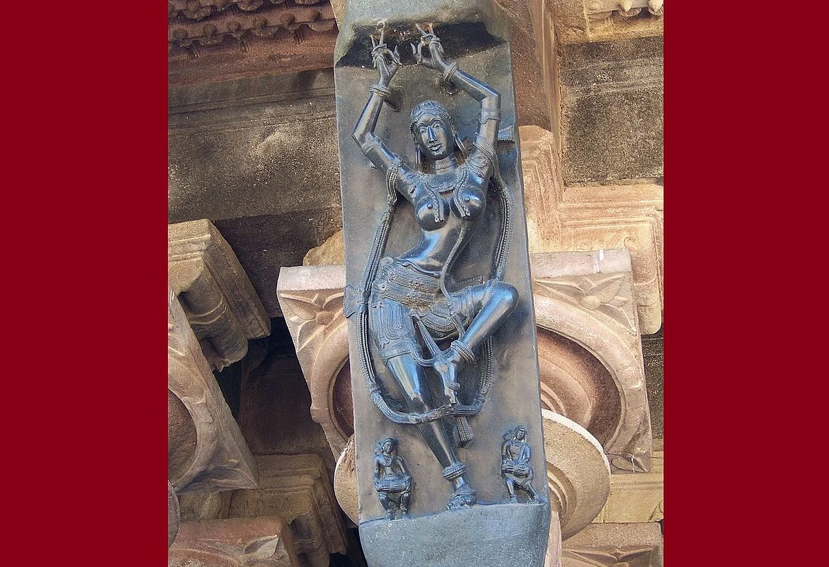Dancers in stone at the Ramappa temple