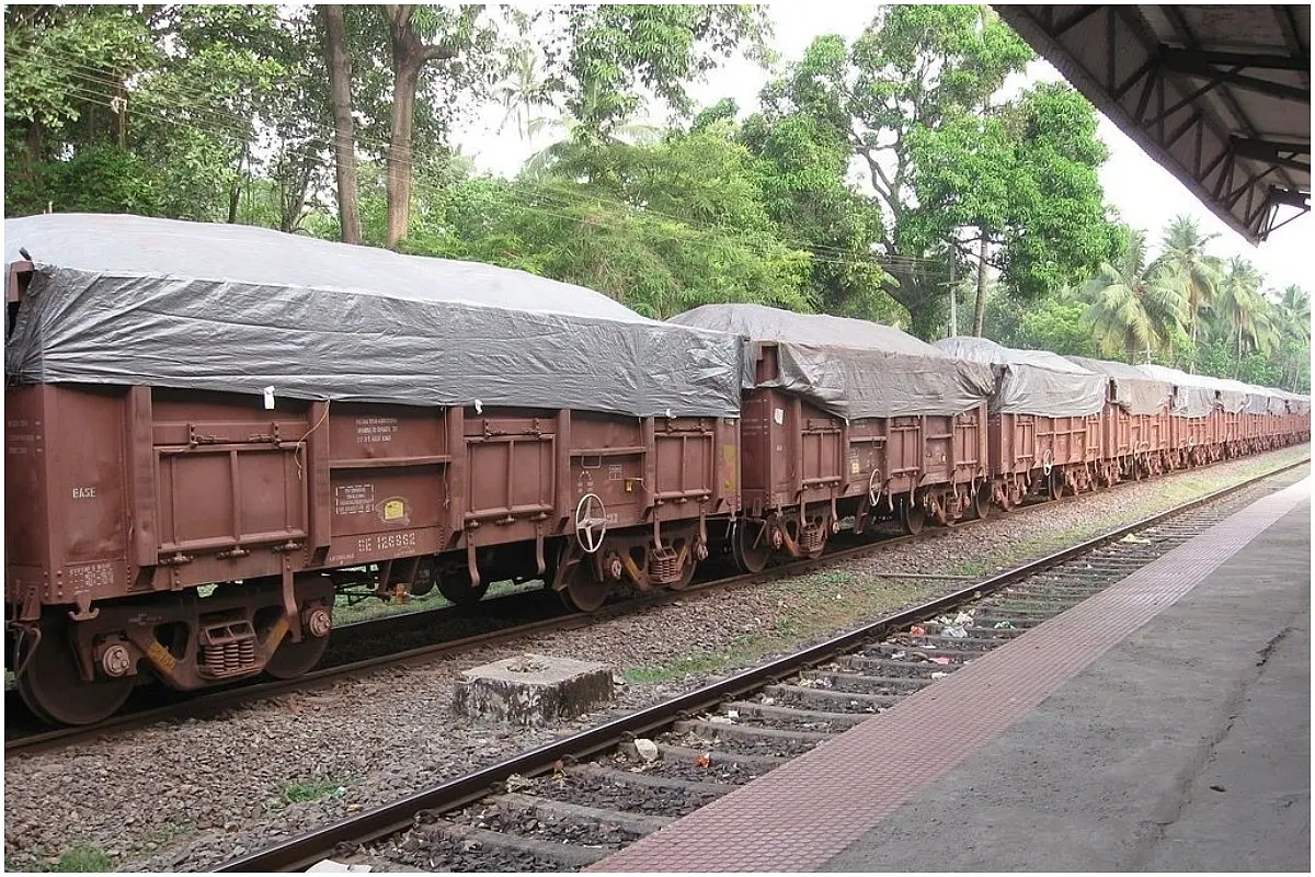 Railways Moves Closer To Small-Scale Businesses, Ups Piecemeal Loading