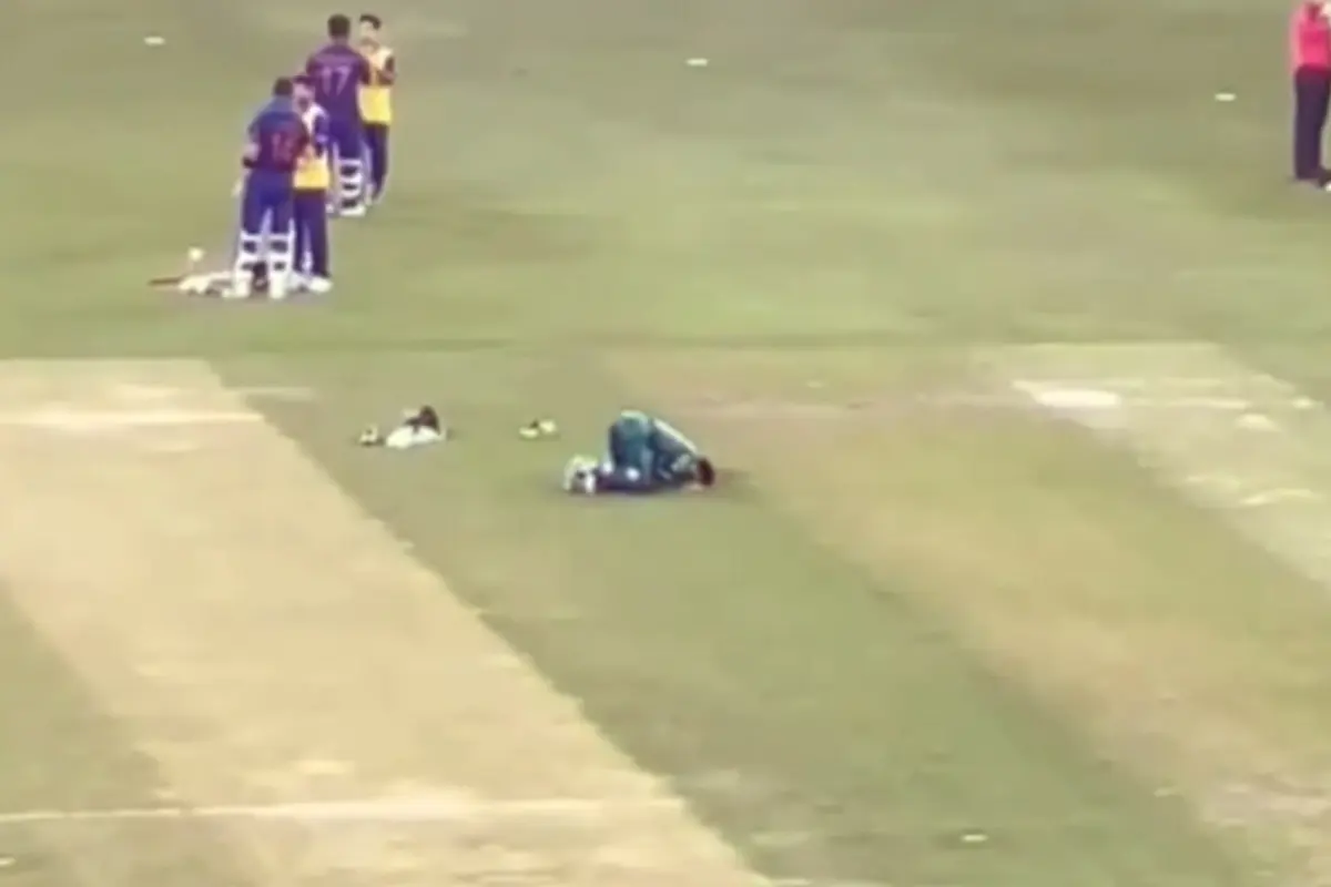 Waqar Younis Apologises For His Controversial 'Namaz In Front Of Hindus' Remark