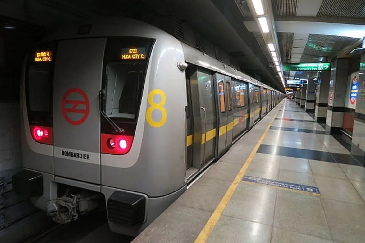 Delhi Metro Extends Free WiFi Service To Yellow Line Stations, To Benefit Delhi University Students